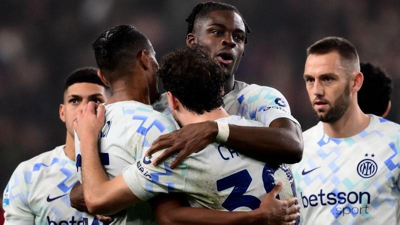 代的外线与 代的外线与